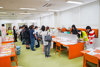 就職展示をご案内