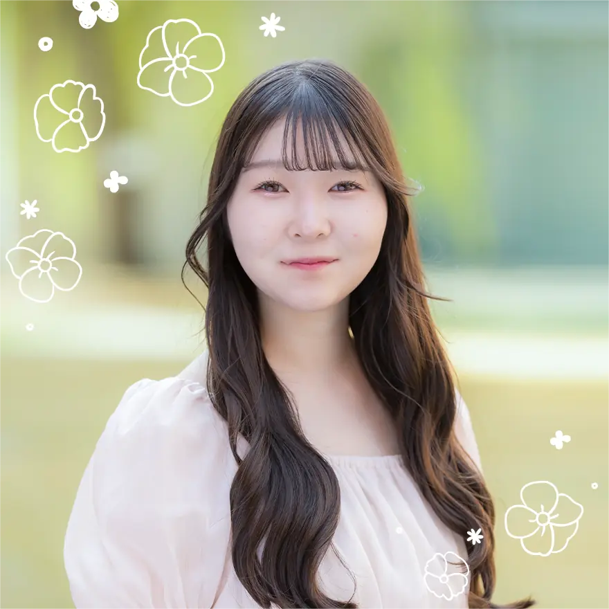 夢をかなえた晴れやかな表情の卒業生のポートレート